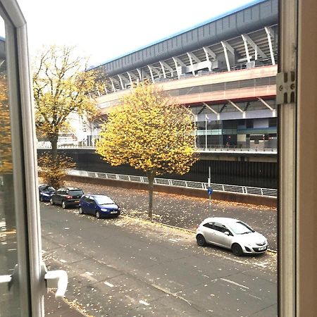 1 Fitzhamon Embankment Apartments Opposite Principality Stadium - Long Stay Offer คาร์ดิฟฟ์ ภายนอก รูปภาพ
