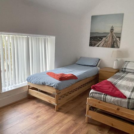 1 Fitzhamon Embankment Apartments Opposite Principality Stadium - Long Stay Offer คาร์ดิฟฟ์ ภายนอก รูปภาพ