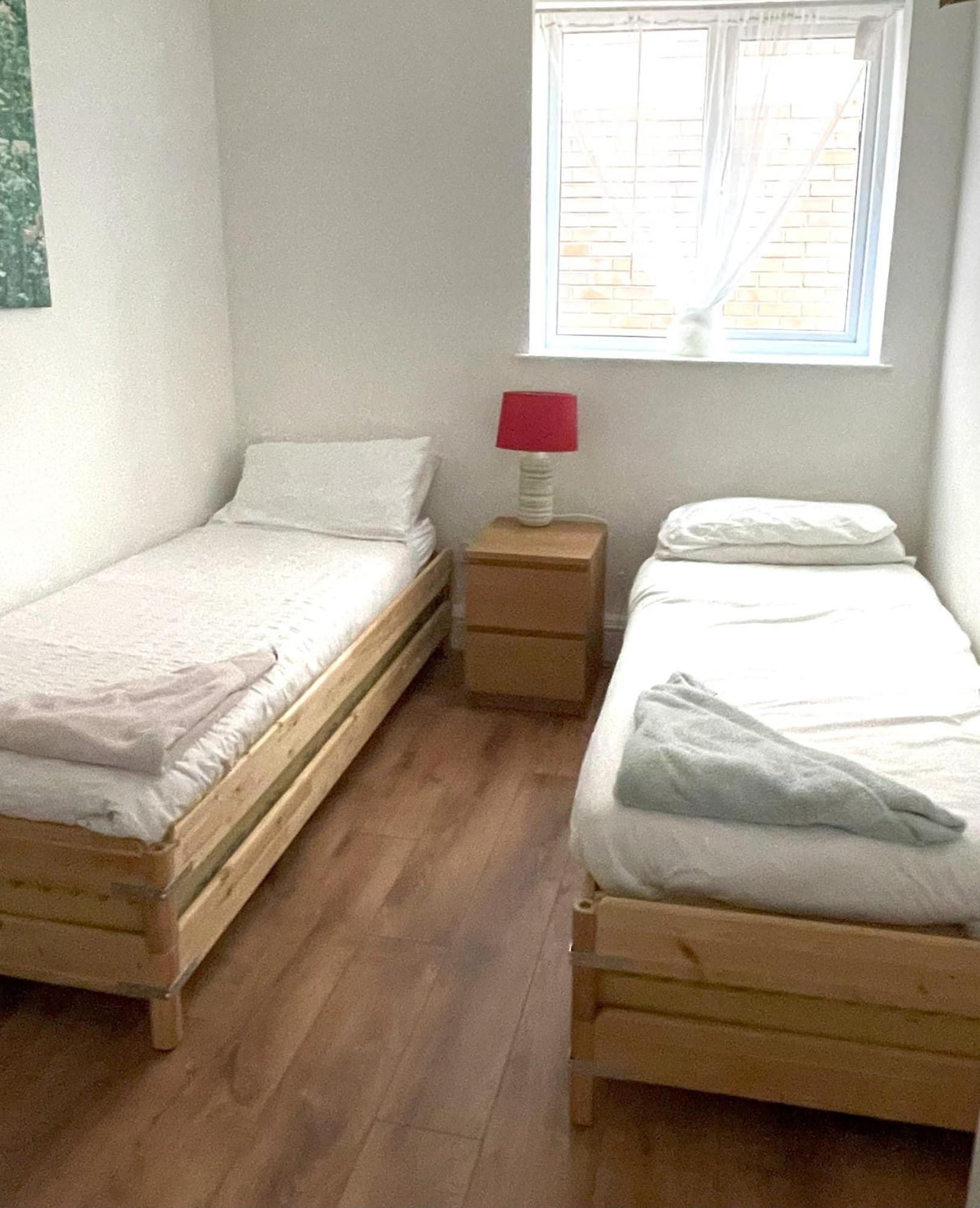 1 Fitzhamon Embankment Apartments Opposite Principality Stadium - Long Stay Offer คาร์ดิฟฟ์ ภายนอก รูปภาพ