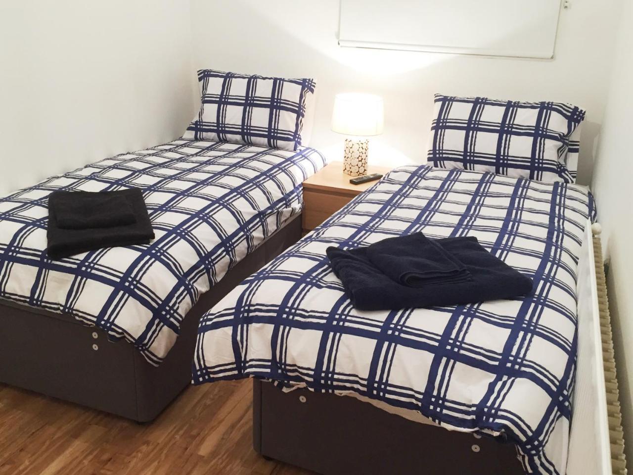 1 Fitzhamon Embankment Apartments Opposite Principality Stadium - Long Stay Offer คาร์ดิฟฟ์ ภายนอก รูปภาพ