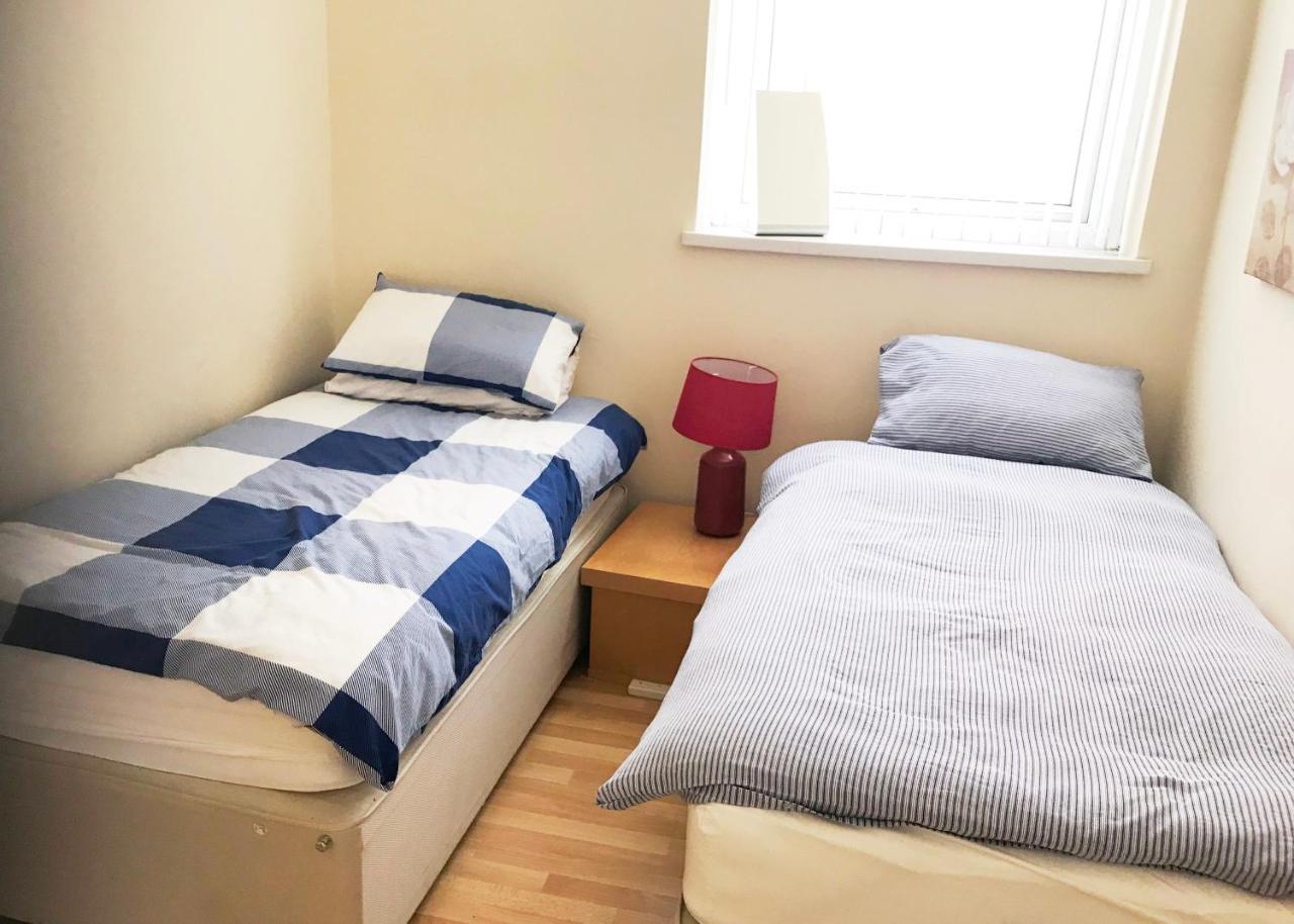 1 Fitzhamon Embankment Apartments Opposite Principality Stadium - Long Stay Offer คาร์ดิฟฟ์ ภายนอก รูปภาพ