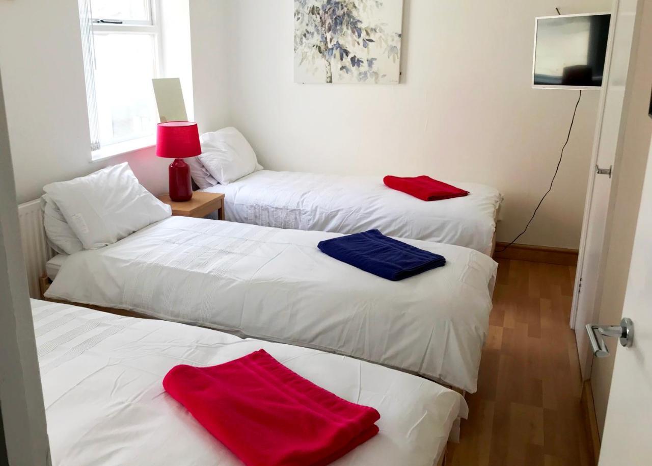 1 Fitzhamon Embankment Apartments Opposite Principality Stadium - Long Stay Offer คาร์ดิฟฟ์ ภายนอก รูปภาพ